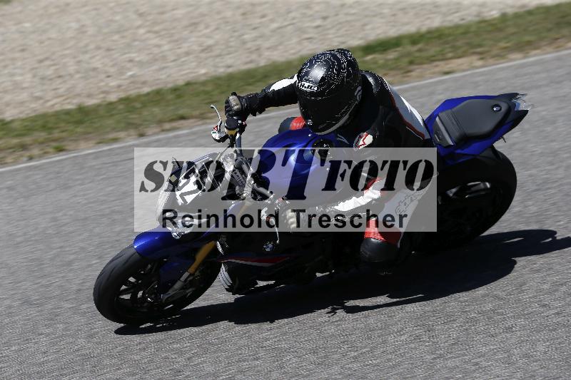 /15 22.05.2026  Plüss Moto Sport  Discover the Bike ADR /Gruppe gelb - Bike 2/52